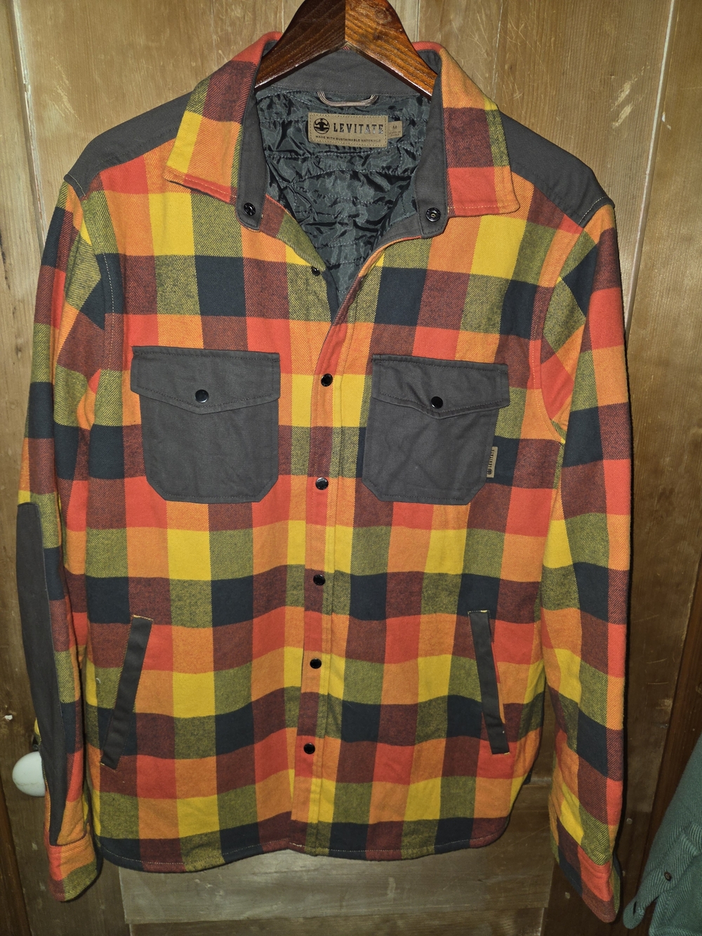 Levitwte Shirt JACKET sz M